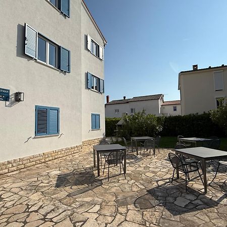 Apartman Theresa Barbat na Rabu Exterior foto